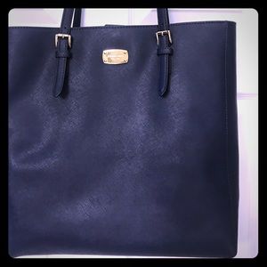 Michael Kors Large Handbag with Matching Wallet